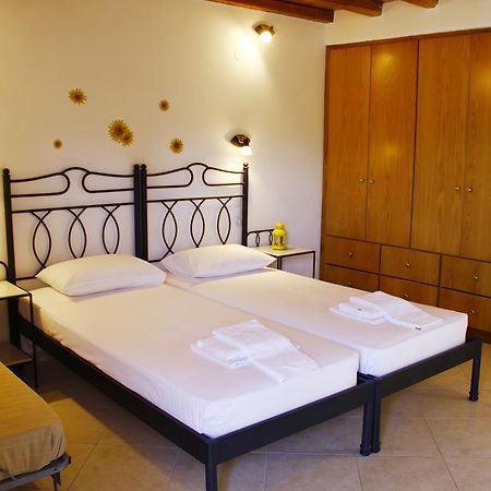 Alisachni Apartment Livadi  ภายนอก รูปภาพ